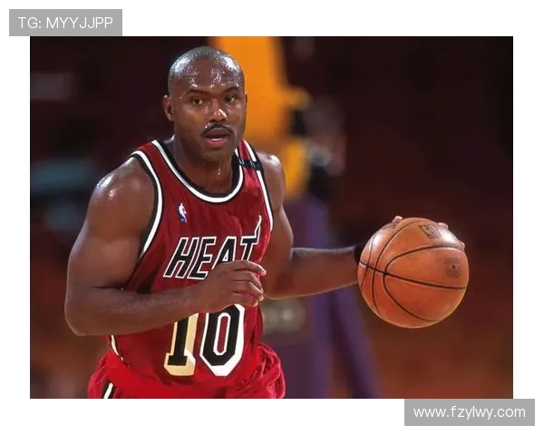 1997年NBA总决赛爵士队与公牛队的巅峰对决回顾与分析